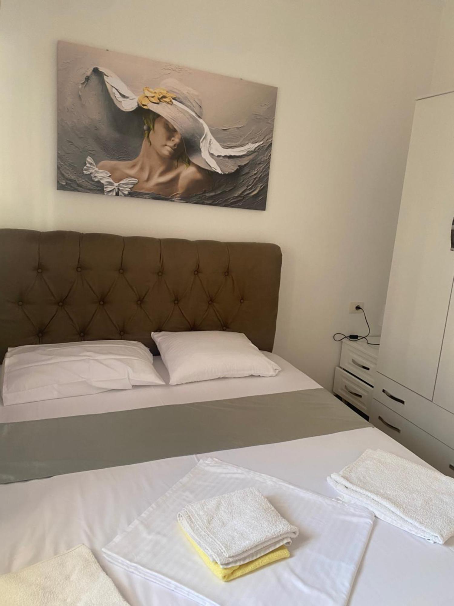 Bellas Apartment 2 Sarandë エクステリア 写真